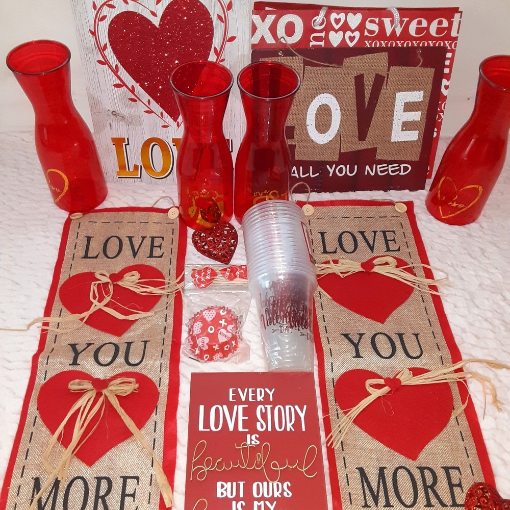 Valentine's Day Decoration Bundle
